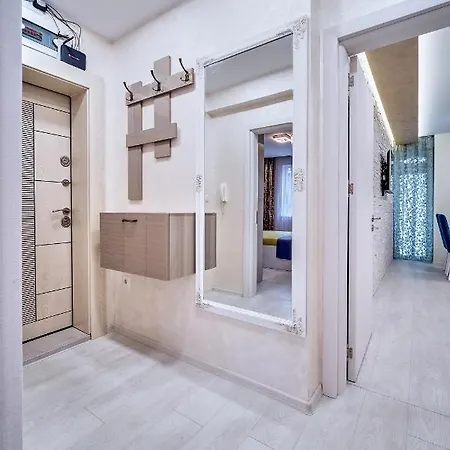 Apartman S *